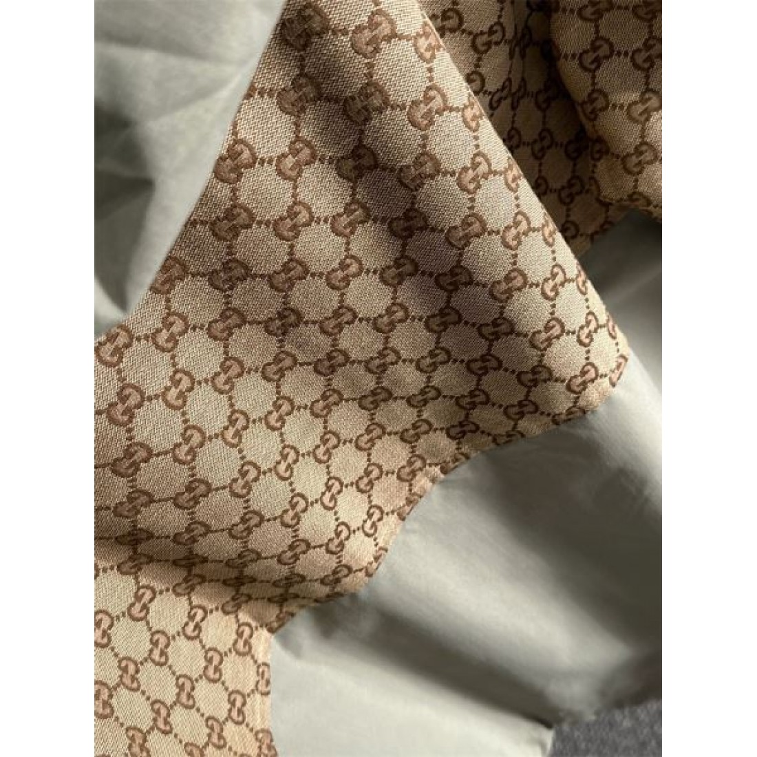 控えめ 穏やかな グッチ GUCCI コピー コピー ジャケット ベーシック な佇まい