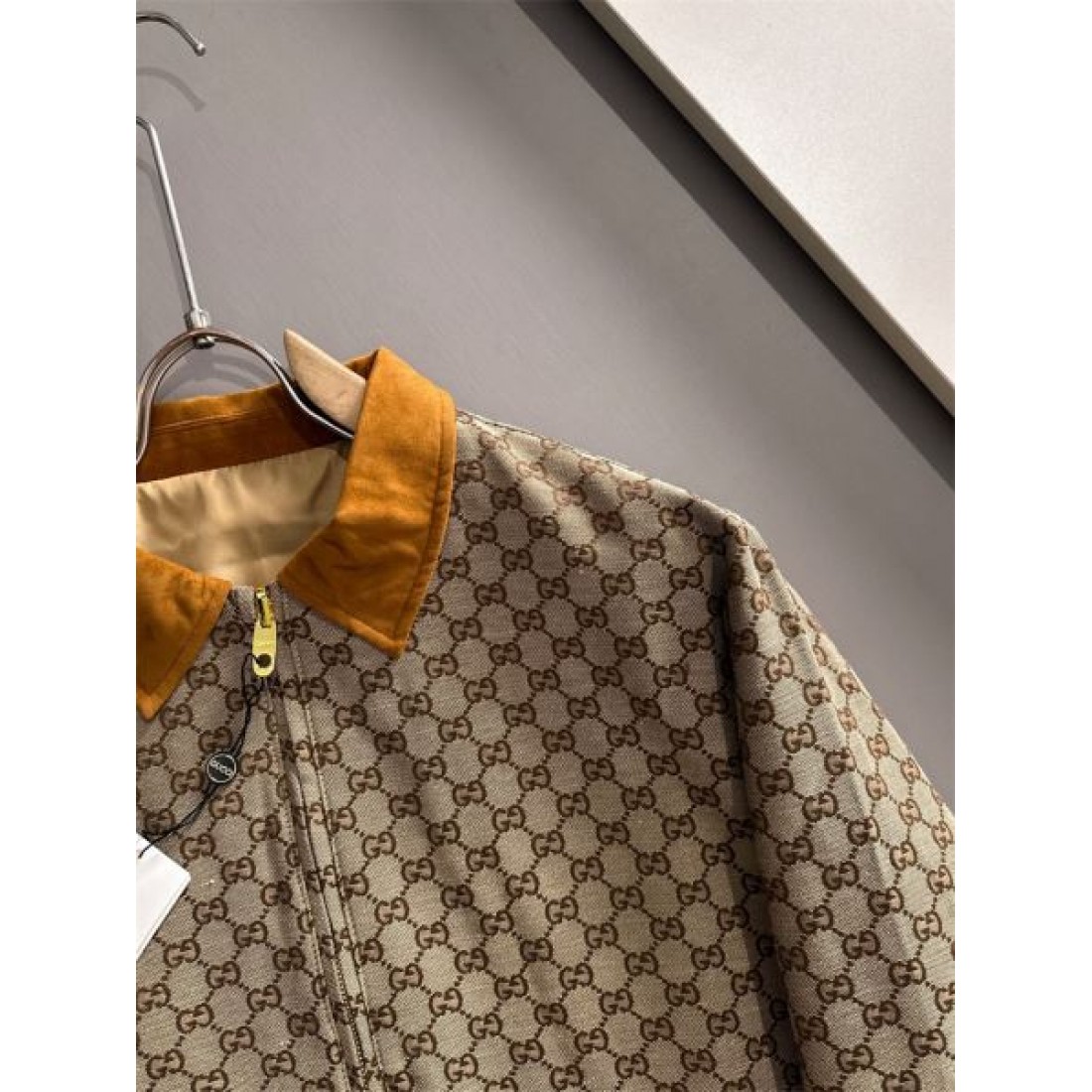 落ち着いた さりげない グッチ GUCCI コピー コピー ジャケット 日常的 な雰囲気