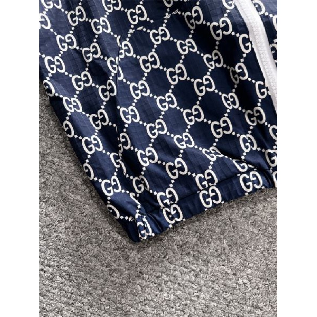 淡い 柔らかな グッチ GUCCI コピー コピー ジャケット 控えめ な風合い