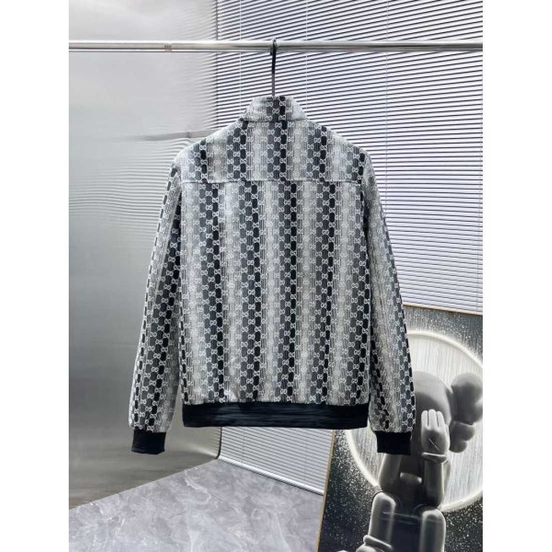 素朴 穏やかな グッチ GUCCI コピー コピー ジャケット シンプル な印象