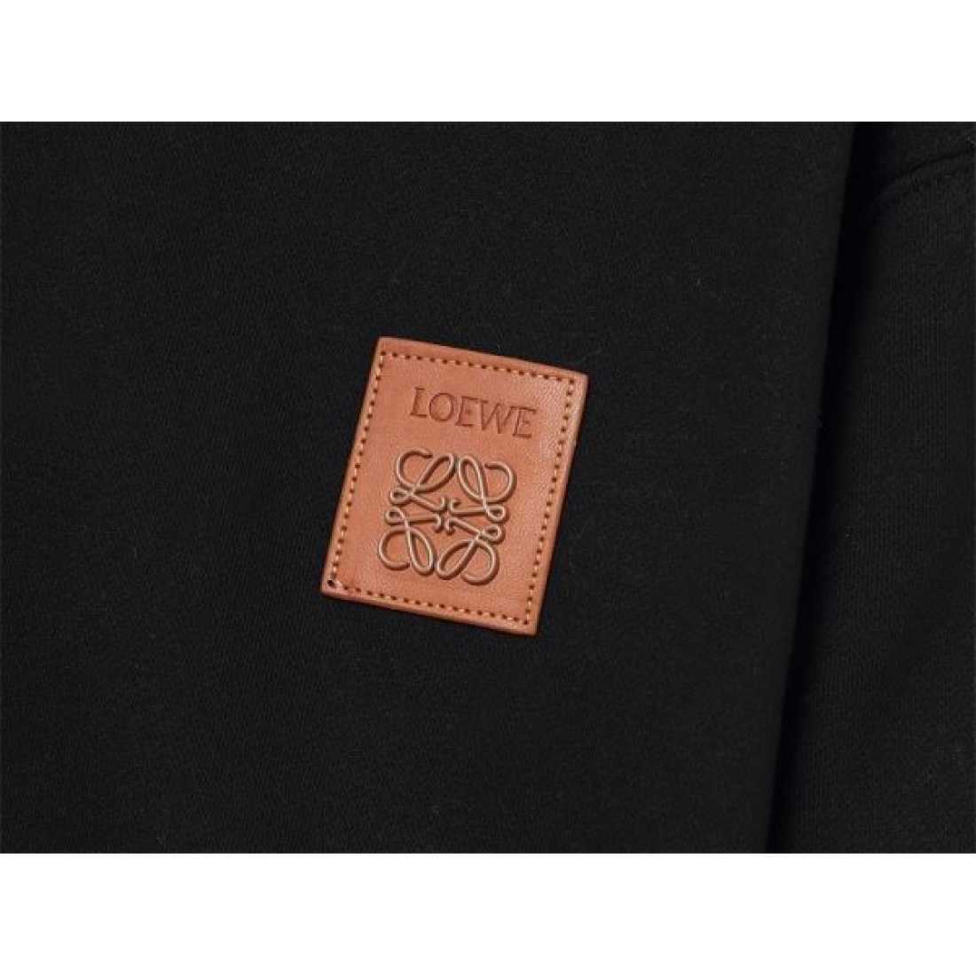 上質 端正な ロエベ LOEWE コピー ジャケット 洗練 された