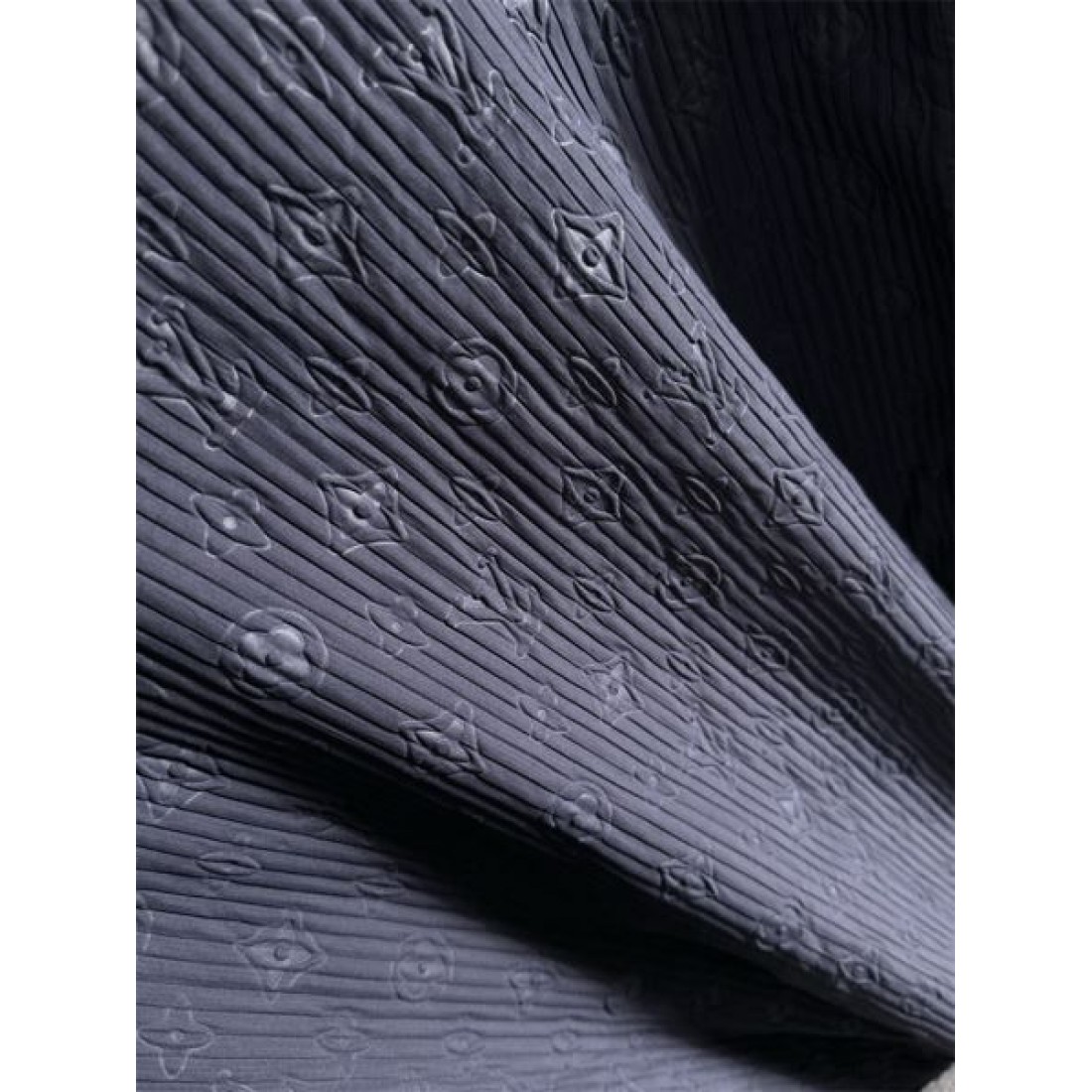 上質 洗練 ルイヴィトン LOUIS VUITTON コピー ジャケット 高級感 溢れる