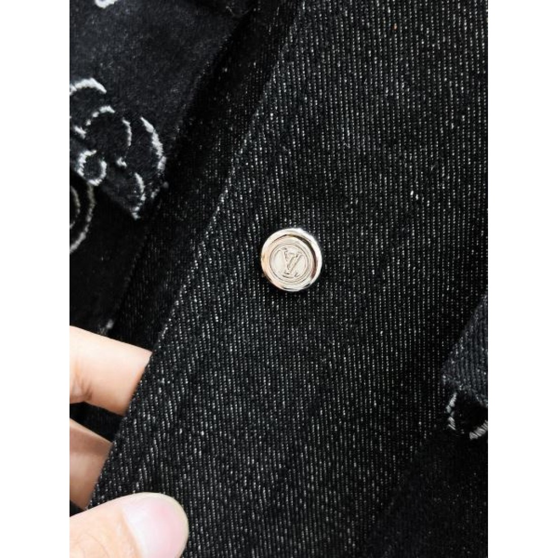 高級感のある 上品な ルイヴィトン LOUIS VUITTON コピー ジャケット エレガント 洗練された