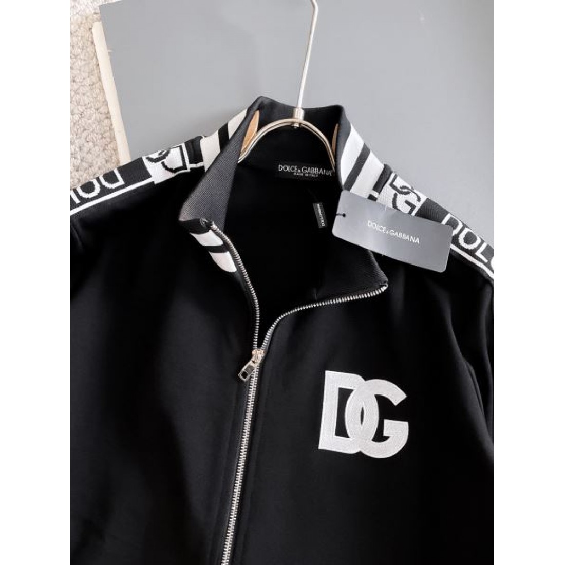 スタイリッシュ 上品な ドルチェ＆ガッバーナ DOLCE＆GABBANA コピー 上下セット シック