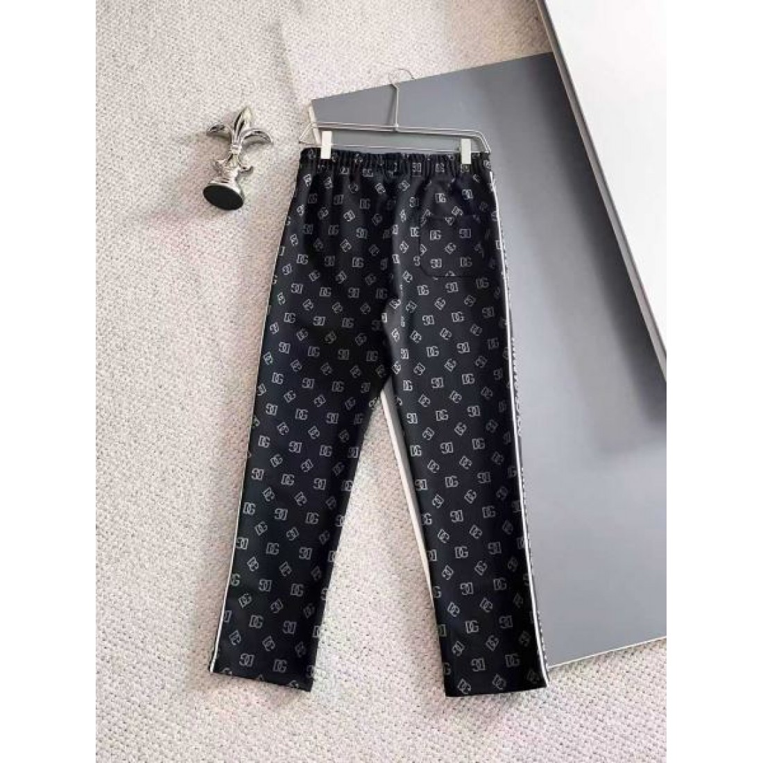 高級感のある 洗練された ドルチェ＆ガッバーナ DOLCE＆GABBANA コピー 上下セット エレガン