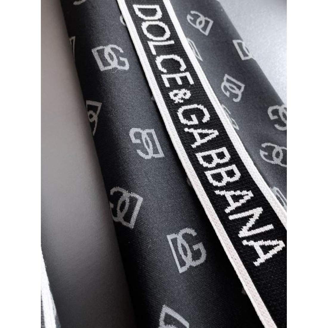 高級感のある 洗練された ドルチェ＆ガッバーナ DOLCE＆GABBANA コピー 上下セット エレガン