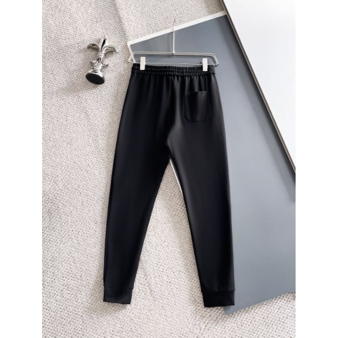 上質 モダンな フェンデイ FENDI コピー 上下セット エレガント シック