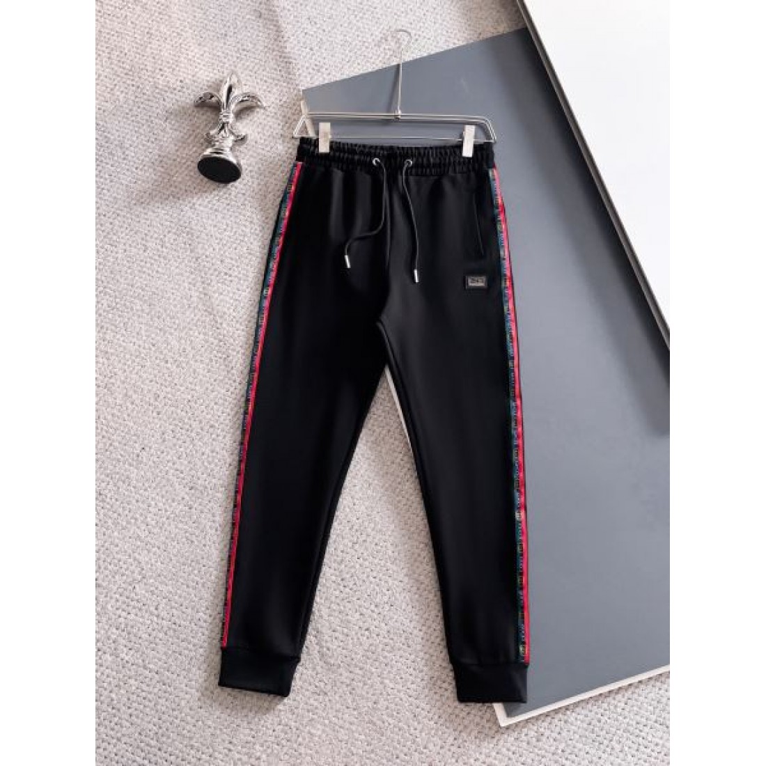 上質 シック エレガント グッチ GUCCI コピー 上下セット 洗練された 上品な モダン