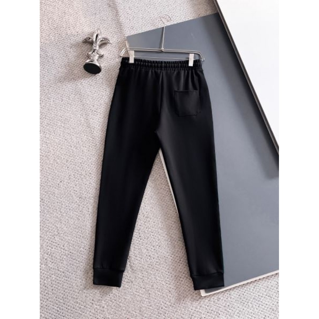 上質 シック エレガント グッチ GUCCI コピー 上下セット 洗練された 上品な モダン