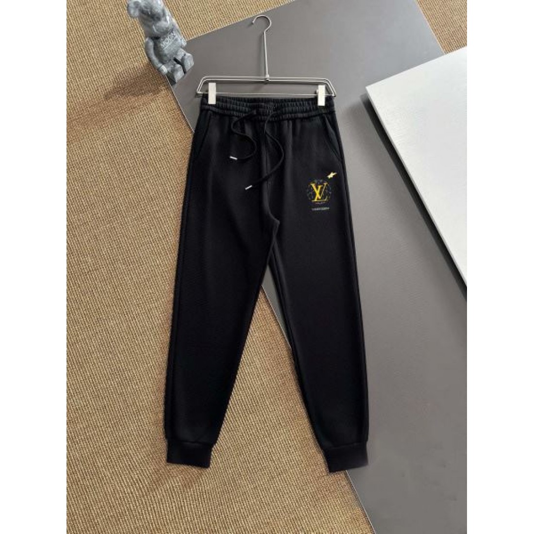 スタイリッシュ 上質 洗練された ルイヴィトン LOUIS VUITTON コピー 上下セット 