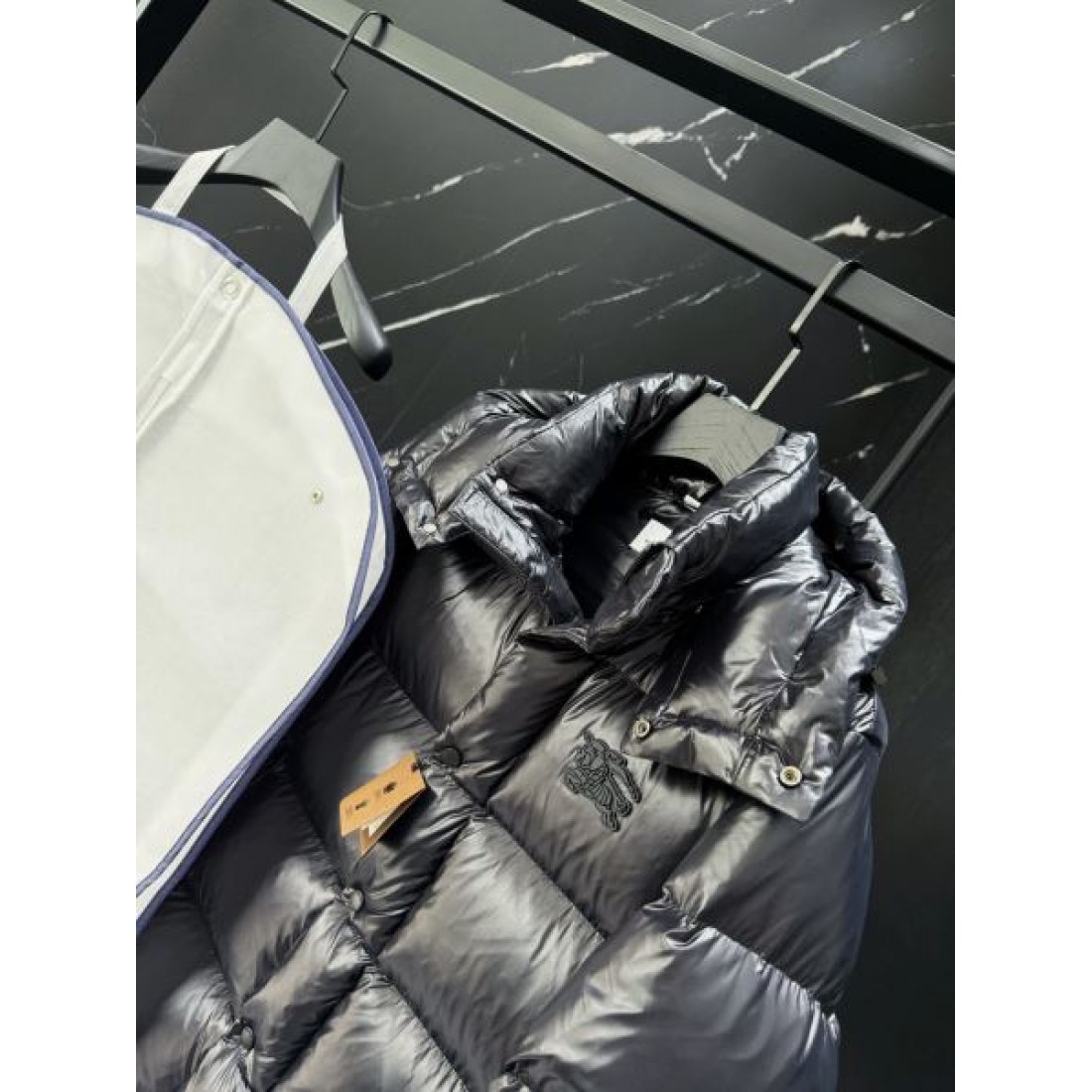 上質 エレガント バーバリー BURBERRY コピー ダウンジャケット 洗練 高級感