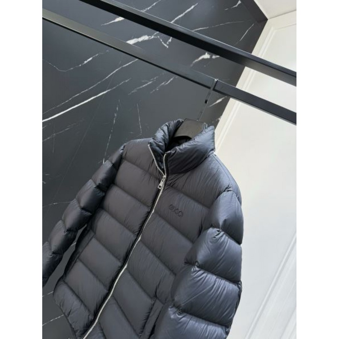 華やか エレガント グッチ GUCCI コピー ダウンジャケット クラシカル 高品質