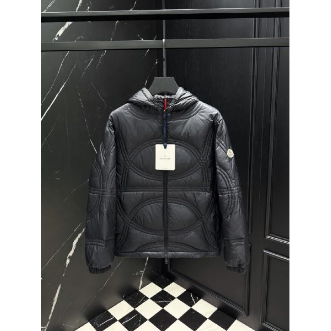 軽量 暖かい モンクレール MONCLER コピー ダウンジャケット スタイリッシュ