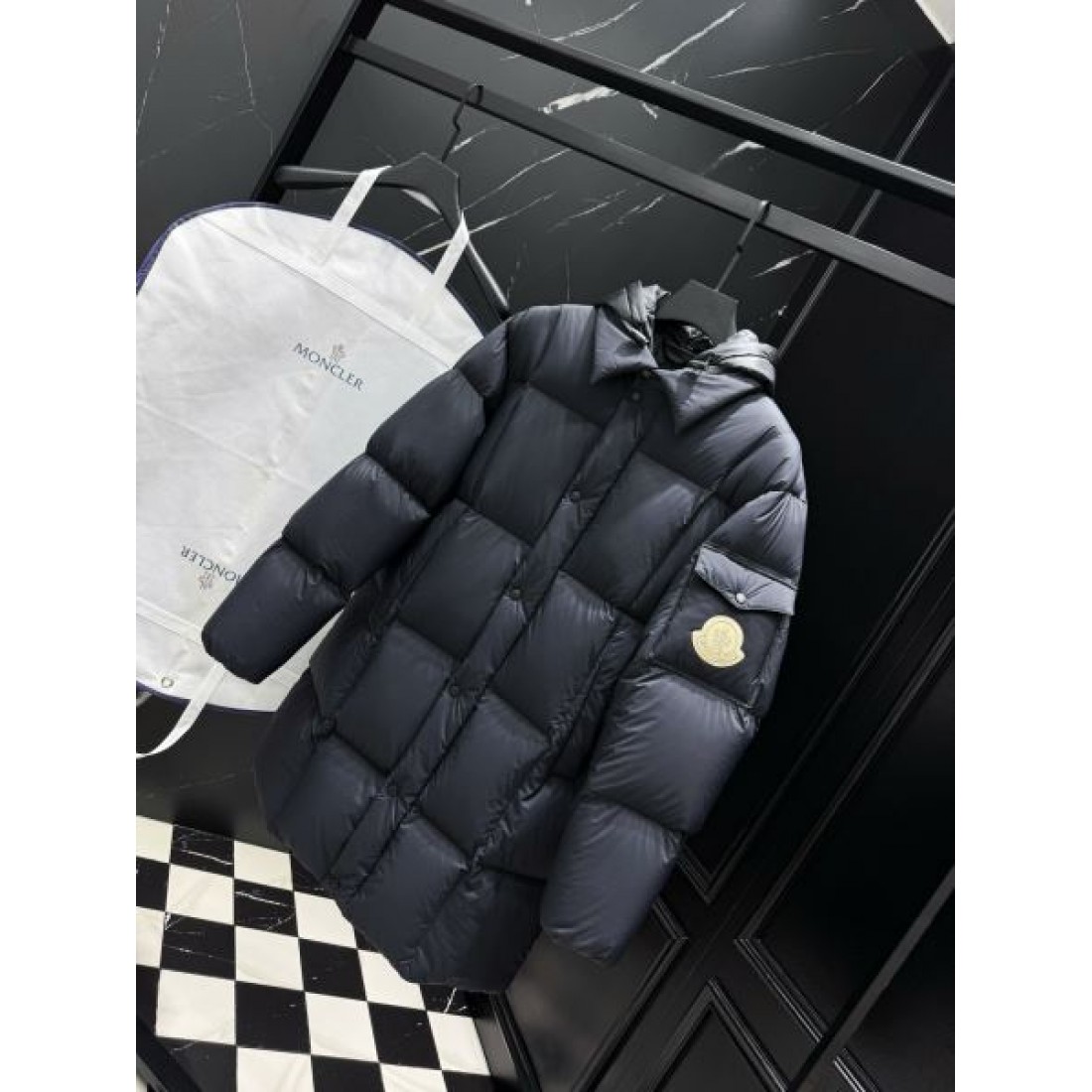  上質 高機能 モンクレール MONCLER コピー ダウンジャケット 保温 快適