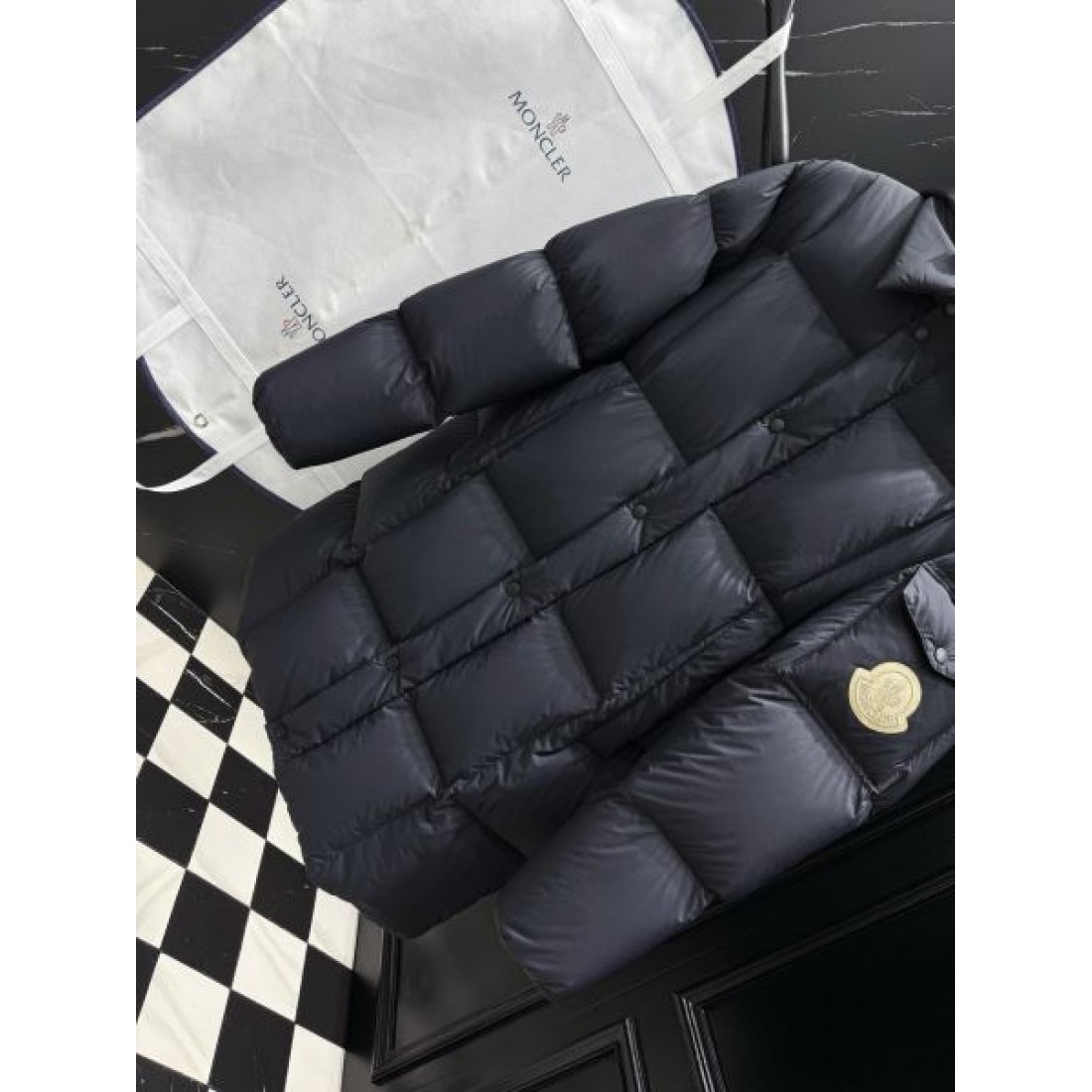  上質 高機能 モンクレール MONCLER コピー ダウンジャケット 保温 快適