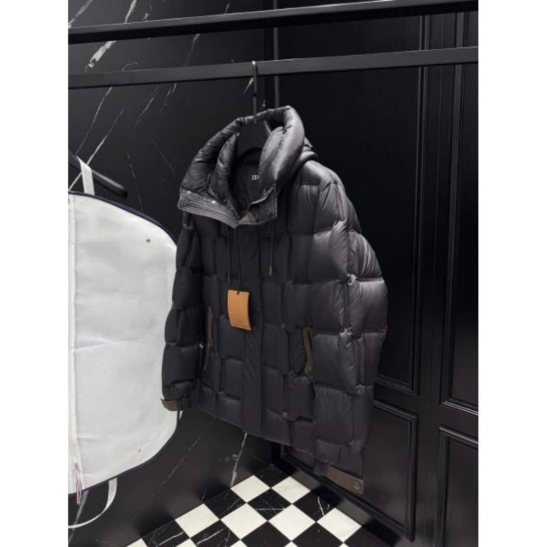 軽やか 上質 柔らかな モンクレール MONCLER コピー ダウンジャケット 快適 