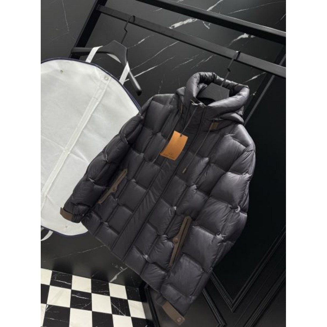 軽やか 上質 柔らかな モンクレール MONCLER コピー ダウンジャケット 快適 