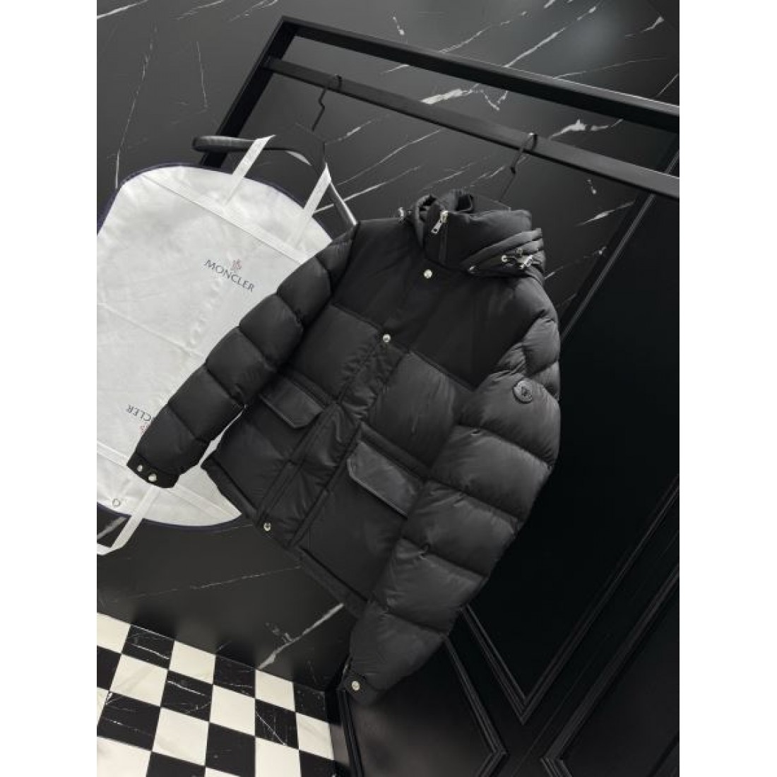 クラシック 高級感のある 美しい モンクレール MONCLER コピー ダウンジャケット 