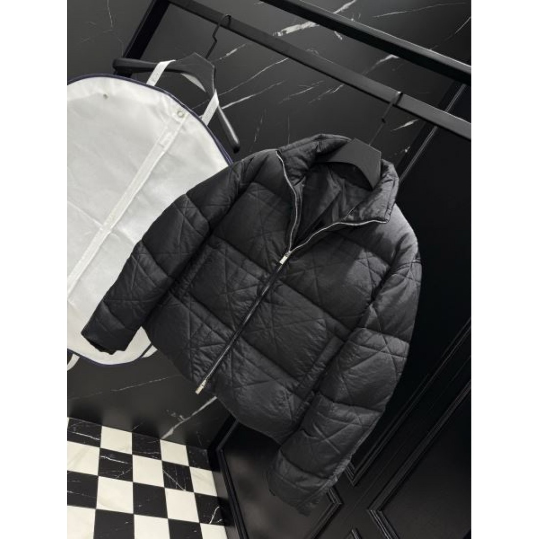  ラグジュアリー 軽やか 柔らかな モンクレール MONCLER コピー ダウンジャケット