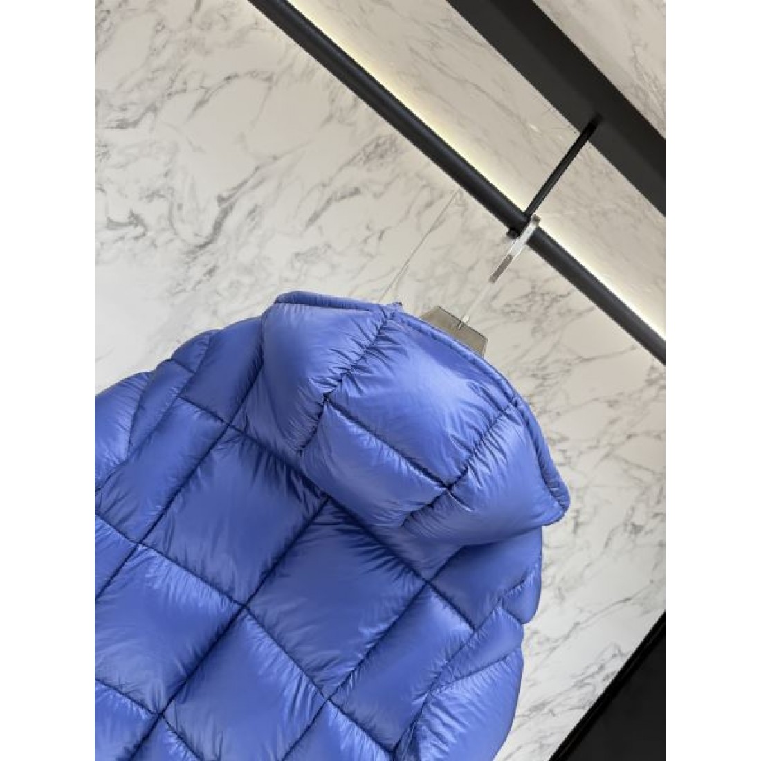  高級 保温性の高い 機能的な モンクレール MONCLER コピー ダウンジャケット 
