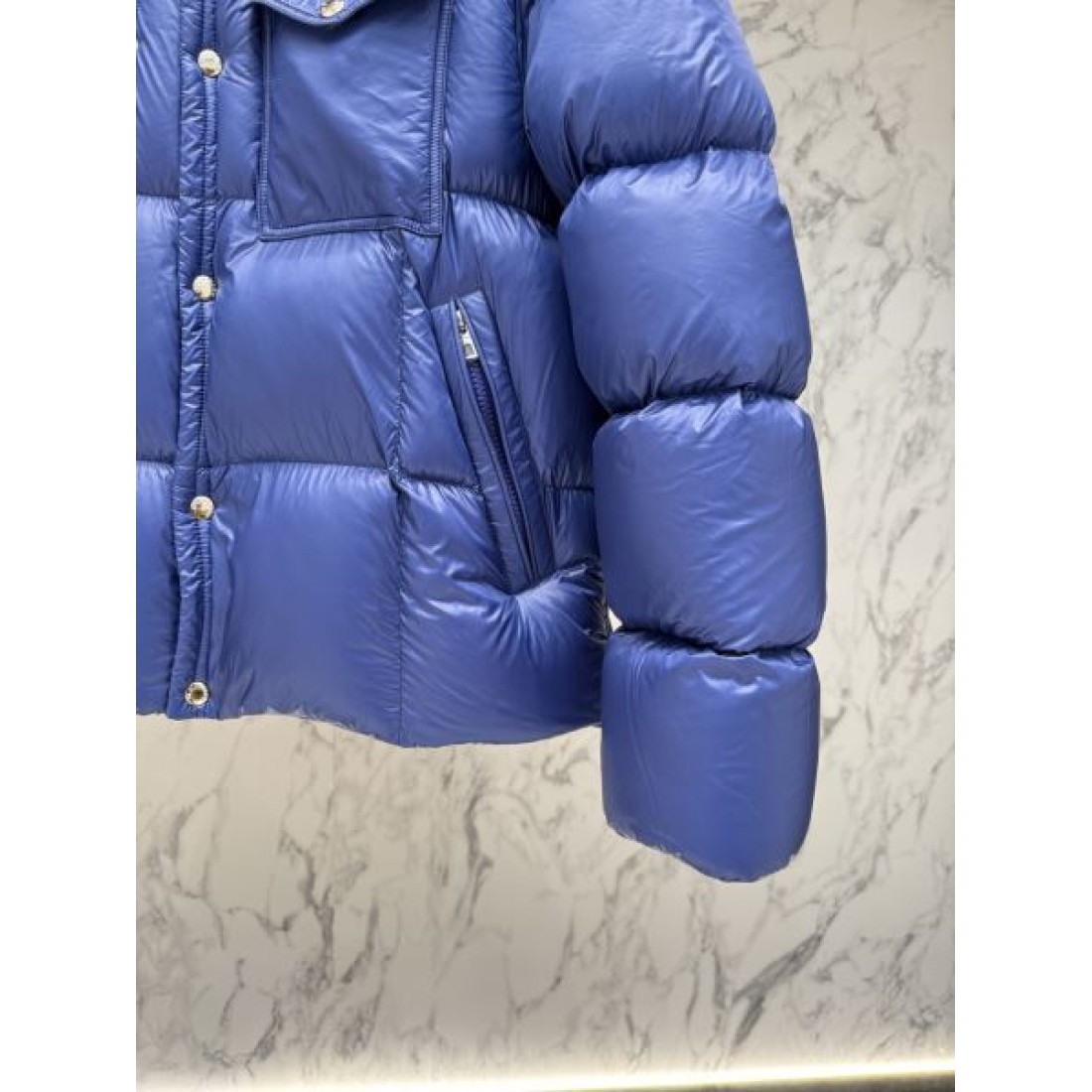  高級 保温性の高い 機能的な モンクレール MONCLER コピー ダウンジャケット 