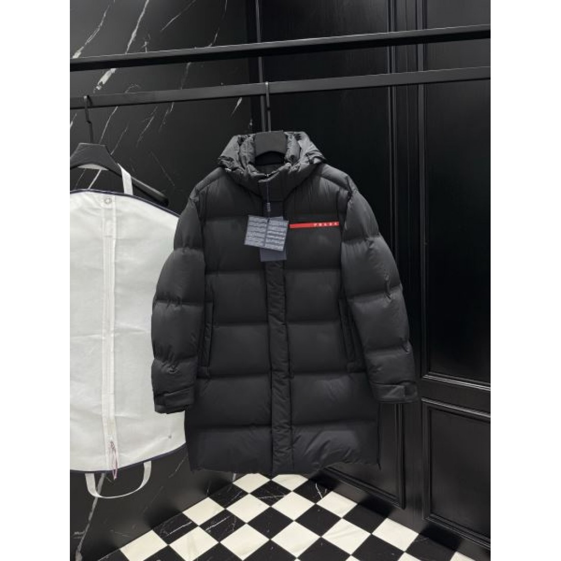 クラシック 高級 プラダ PRADA コピー ダウンジャケット エレガント プレミアム