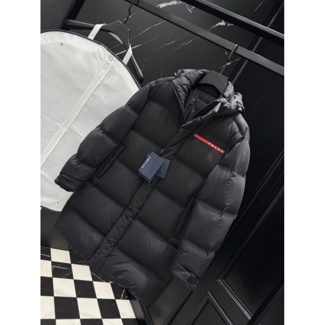 クラシック 高級 プラダ PRADA コピー ダウンジャケット エレガント プレミアム