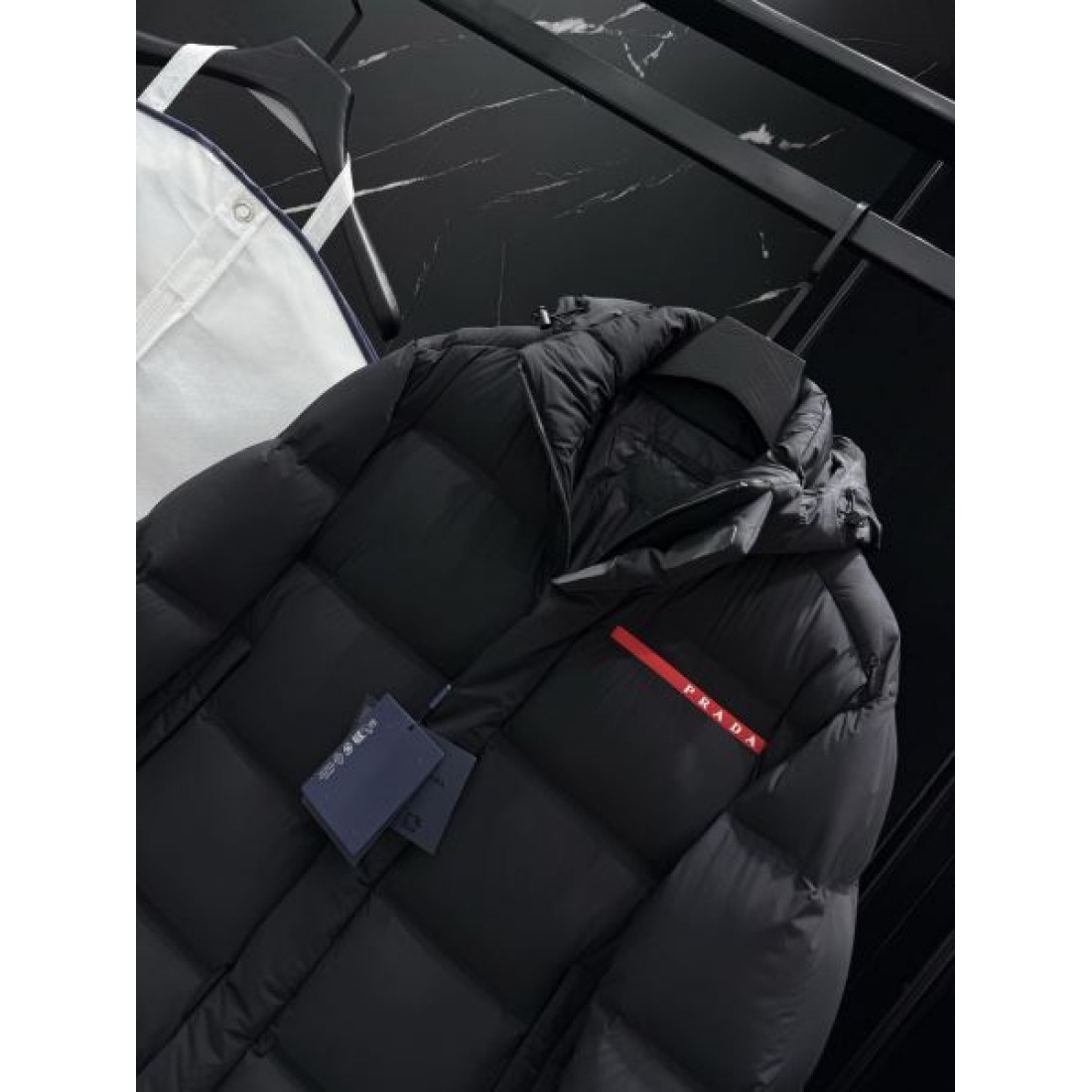 クラシック 高級 プラダ PRADA コピー ダウンジャケット エレガント プレミアム