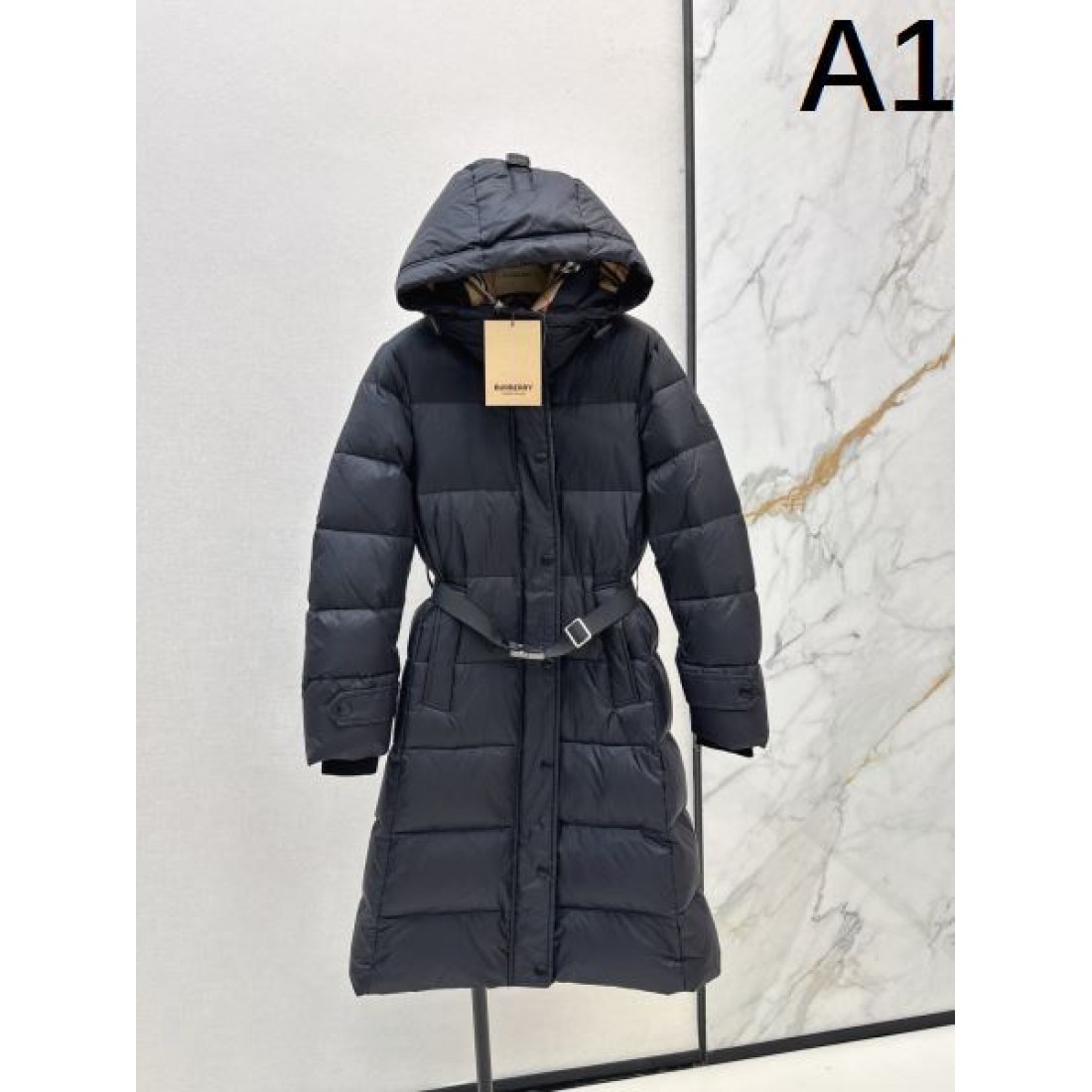 上品 モダン バーバリー BURBERRY コピー ダウンジャケット 高級 洗練