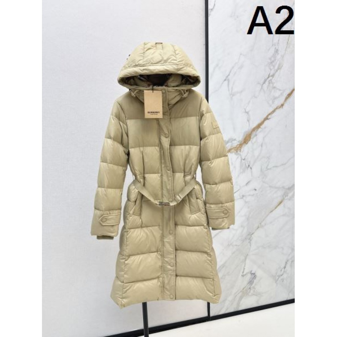 上品 モダン バーバリー BURBERRY コピー ダウンジャケット 高級 洗練