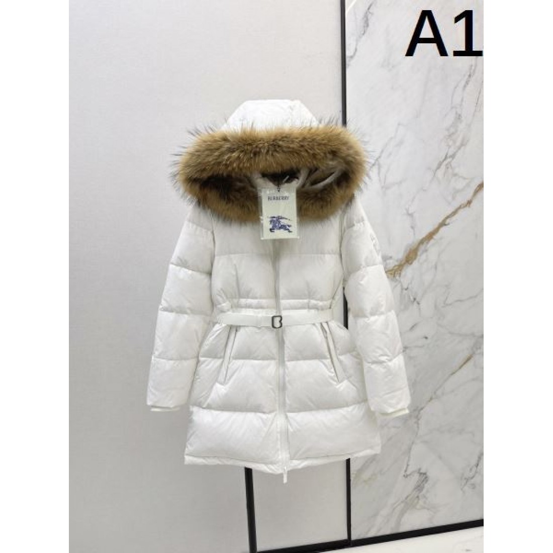 上質 クラシック バーバリー BURBERRY コピー ダウンジャケット 高級感 モダン