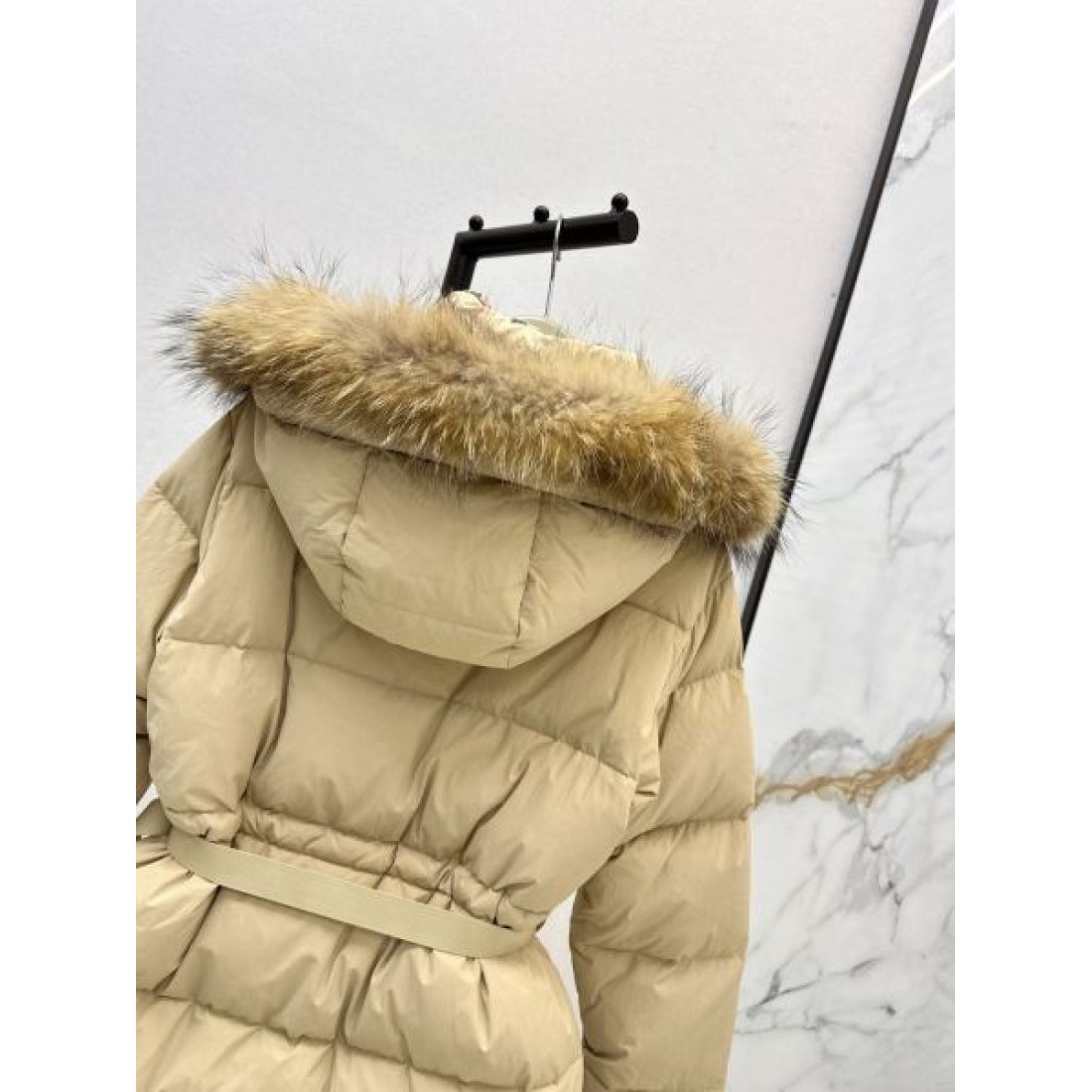 上質 クラシック バーバリー BURBERRY コピー ダウンジャケット 高級感 モダン