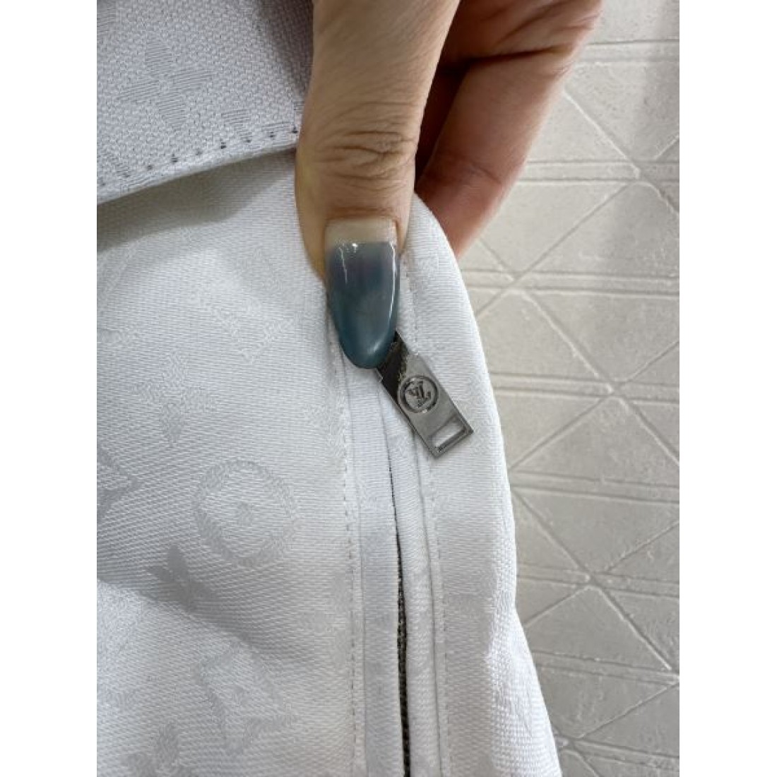 魅力的 プレミアム ルイヴィトン LOUIS VUITTON コピー ダウンジャケット 上品 エレガント