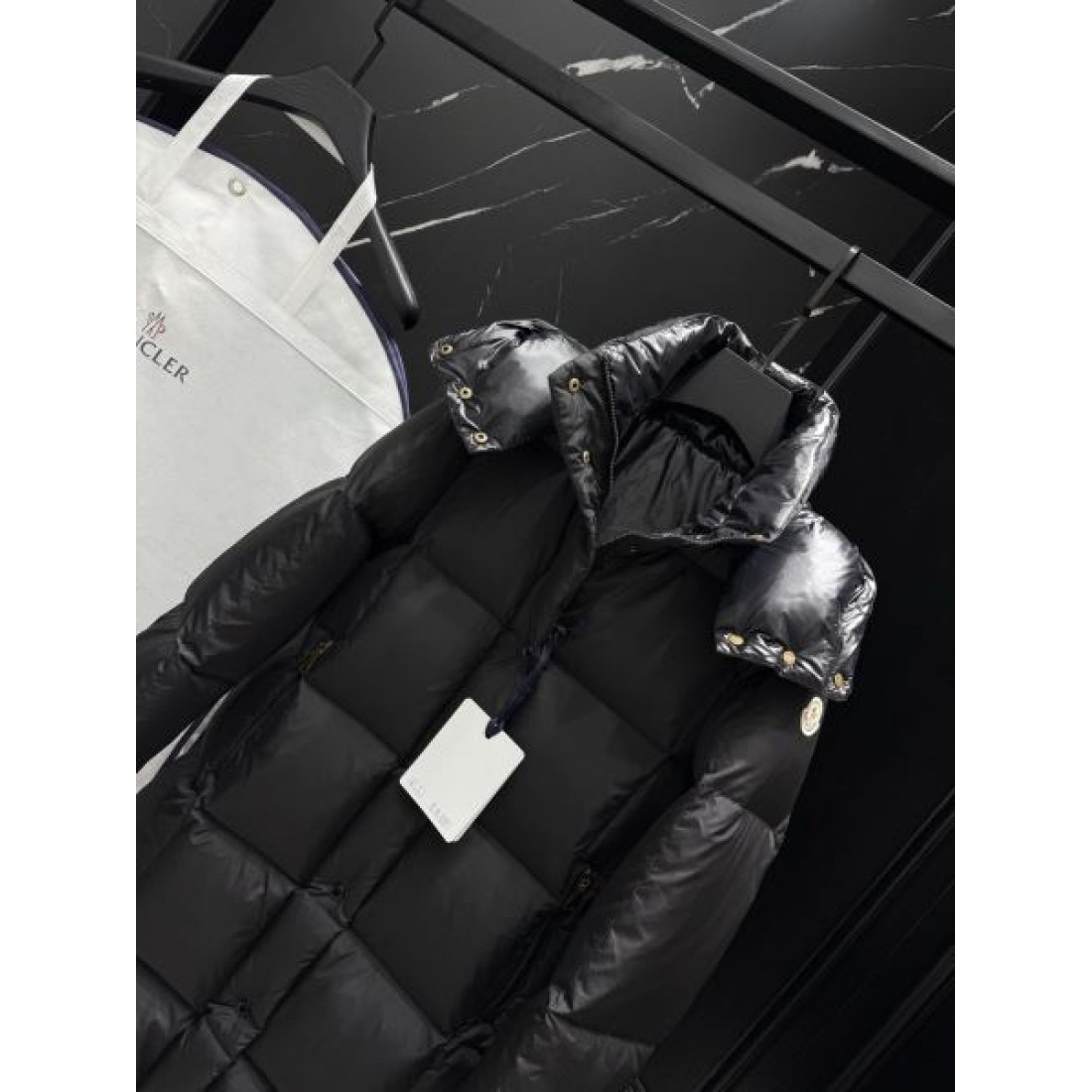 軽量 暖かい 高級仕様 モンクレール MONCLER コピー ダウンジャケット 新作