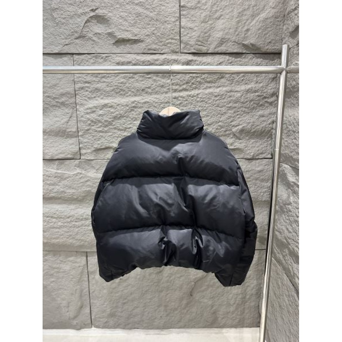 高性能 保温性抜群 プレミアム モンクレール MONCLER コピー ダウンジャケット 冬必須