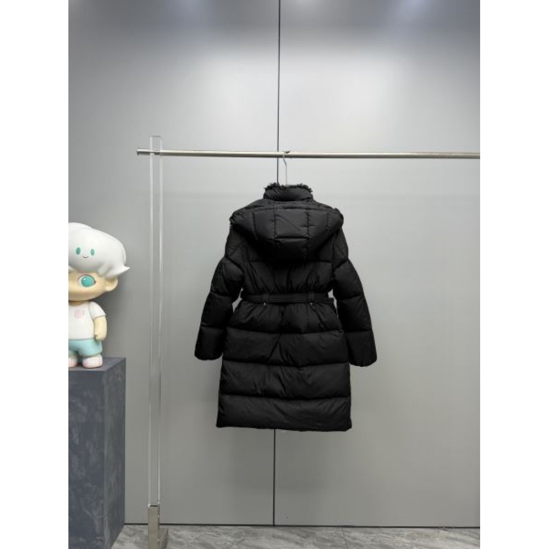 上品 圧倒的 人気急上昇 モンクレール MONCLER コピー ダウンジャケット 最新型