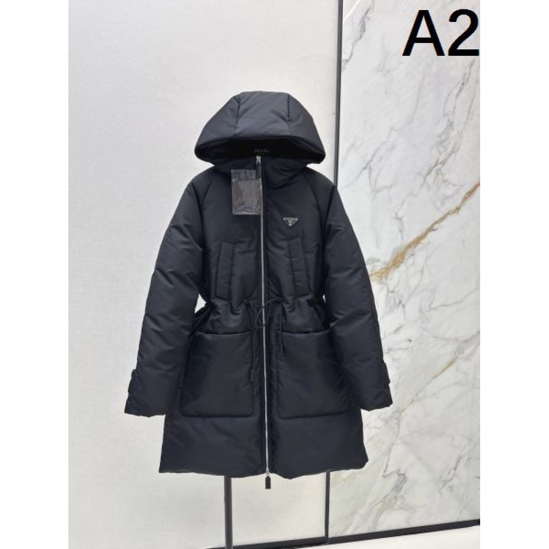  魅力的 しなやか 高機能 プラダ PRADA コピー ダウンジャケット 特別版
