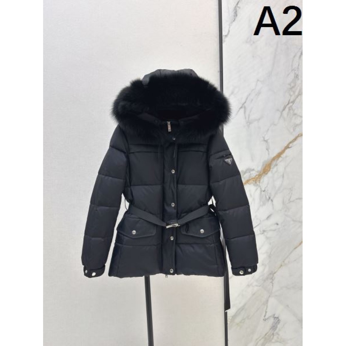 上質 エレガント 防寒性抜群 プラダ PRADA ダコピー ウンジャケット 冬仕様