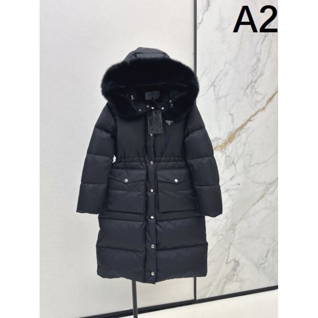 高級感 洗練 大人気 プラダ PRADA コピー ダウンジャケット 最新モデル