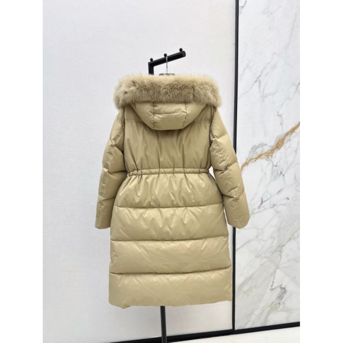 高級感 洗練 大人気 プラダ PRADA コピー ダウンジャケット 最新モデル