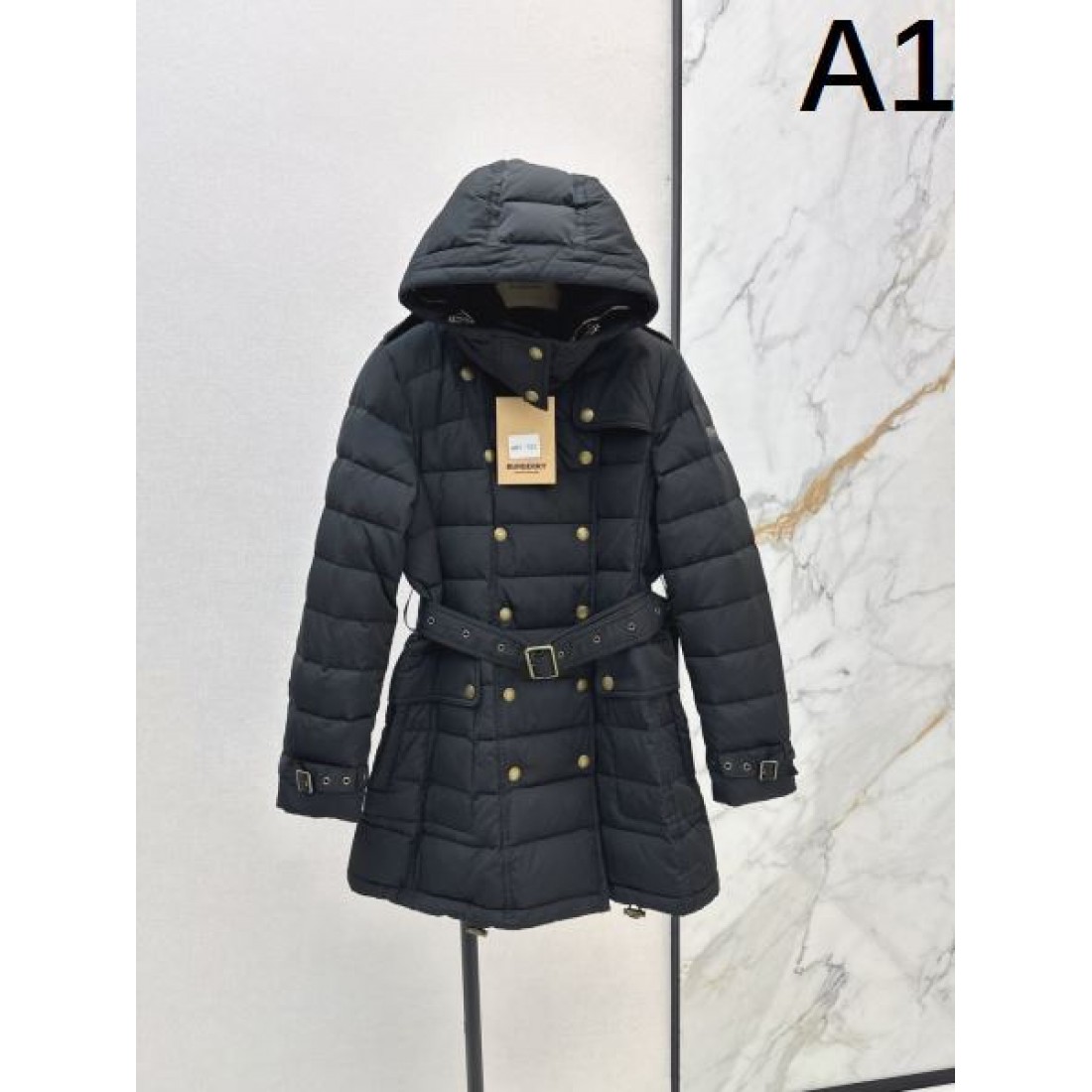 エレガント バーバリー BURBERRY コピー ダウンジャケット 上品 優雅