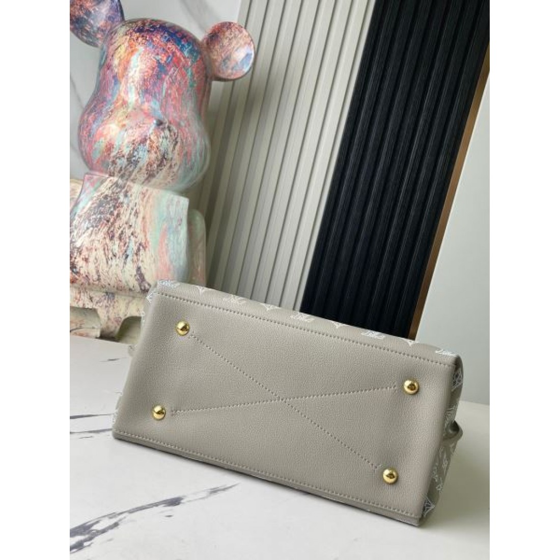 ラグジュアリー 洗練 ルイヴィトン LOUIS VUITTON コピー トートバッグ エレガント 上品