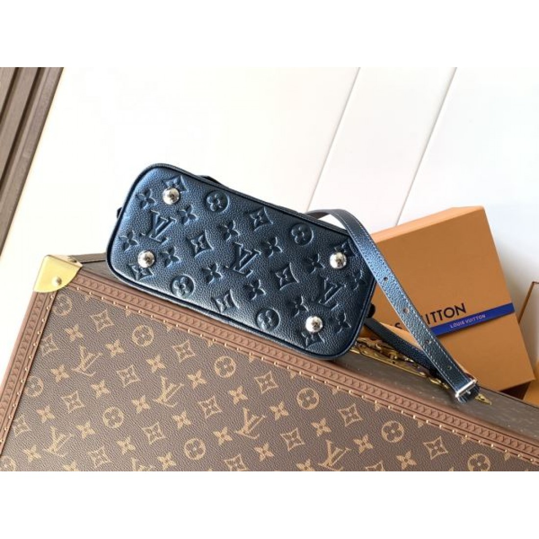 華やかで 上品な ルイヴィトン LOUIS VUITTON コピー トートバッグ 優雅な