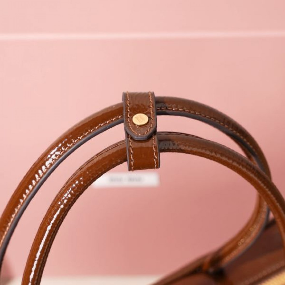 清楚な やさしい ミュウミュウ MIU MIU コピー トートバッグ 軽やかな 上品な