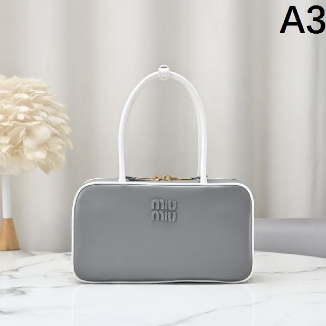 ガーリーで かわいい ミュウミュウ MIU MIU コピー トートバッグ 華やかな