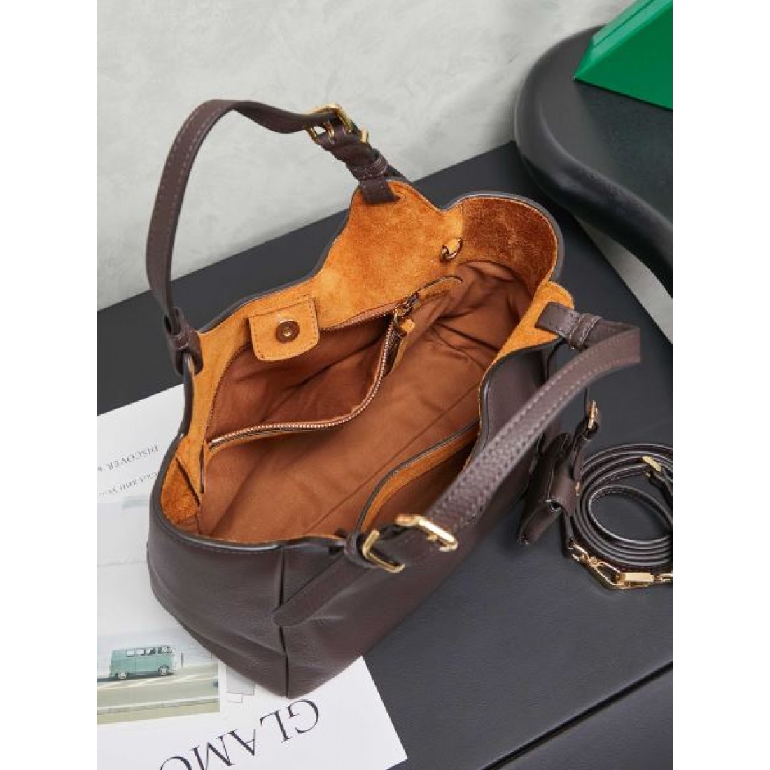 軽やかな 柔らかい ミュウミュウ MIU MIU コピー トートバッグ 女性らしい 