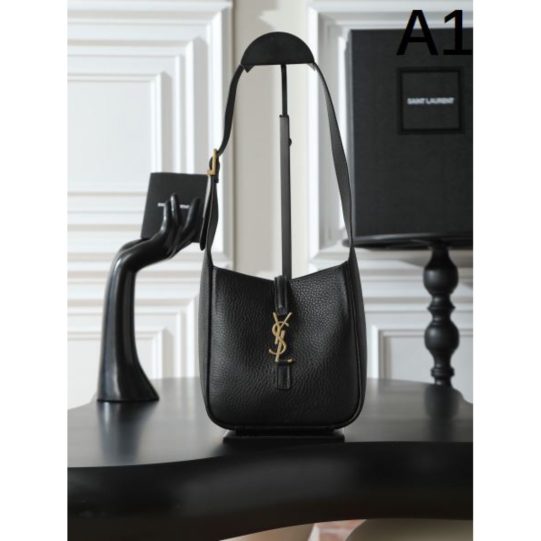 シンプルで 上品な イヴサンローラン YSL コピー トートバッグ 実用的な
