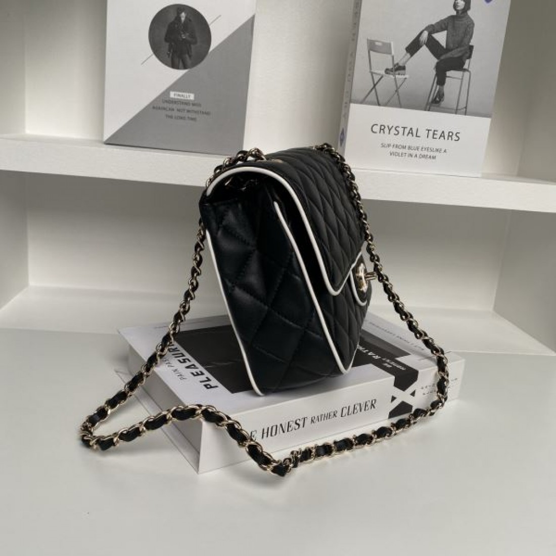 高級感のある 落ち着いた シャネル CHANEL コピー ショルダーバッグ 大人っぽい