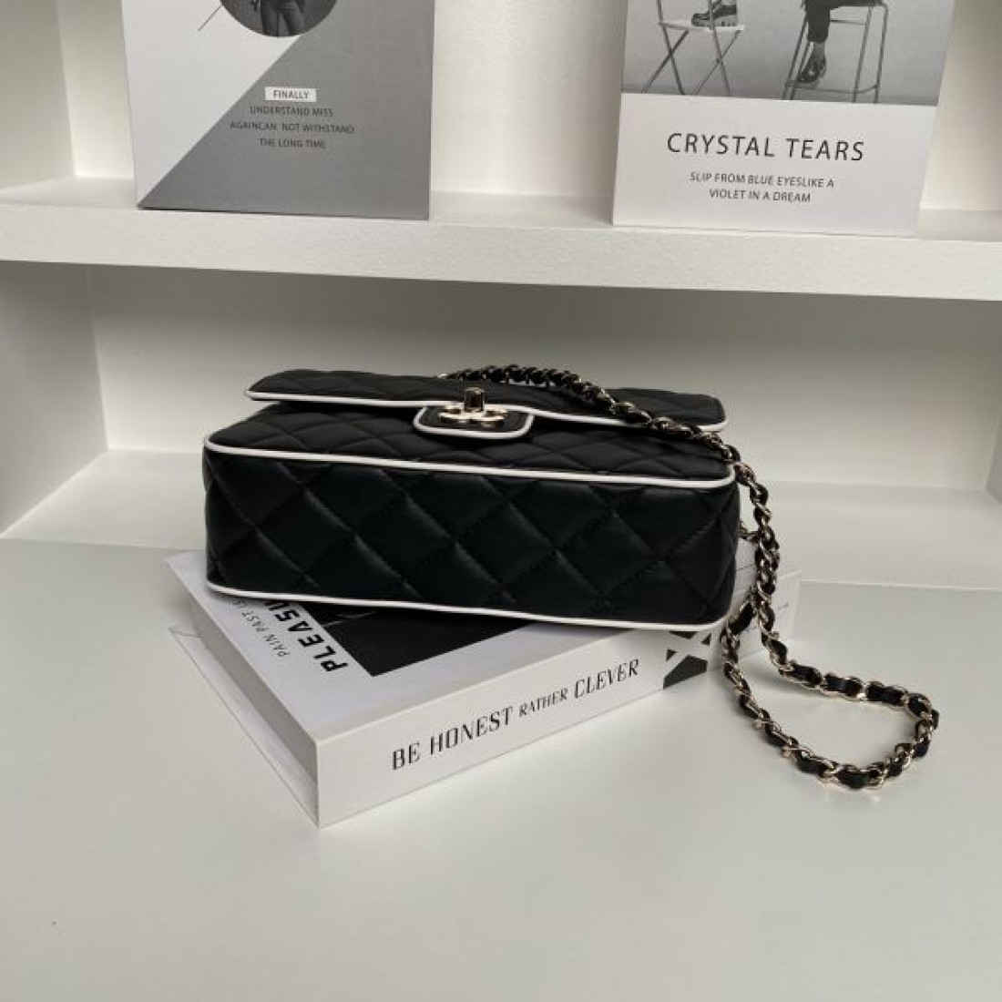 高級感のある 落ち着いた シャネル CHANEL コピー ショルダーバッグ 大人っぽい