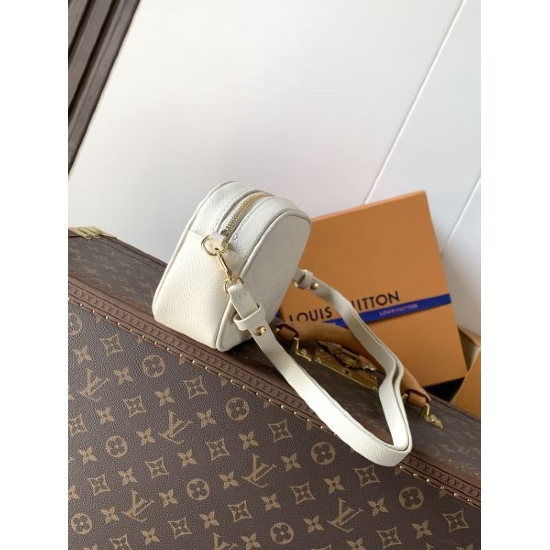 柔和 まろやか 上等 ルイヴィトン LOUIS VUITTON コピー ショルダーバッグ 気品ある